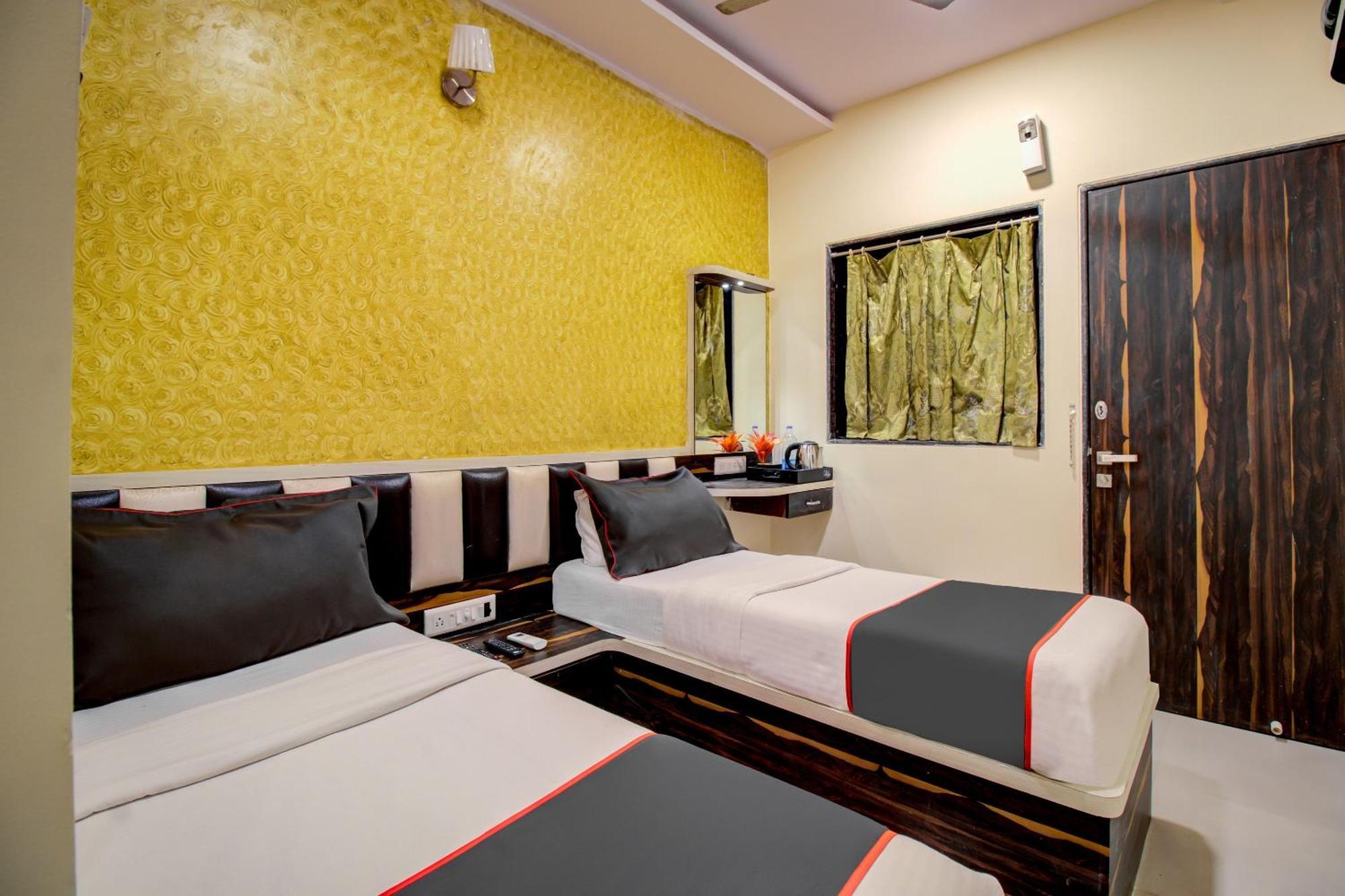 Collection O Golden Tulipz Boutique Hotel Mumbai  Buitenkant foto